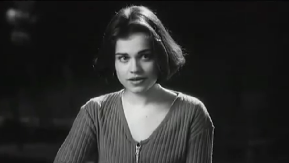 Veronika Varga dans le rôle de Emilie Muller