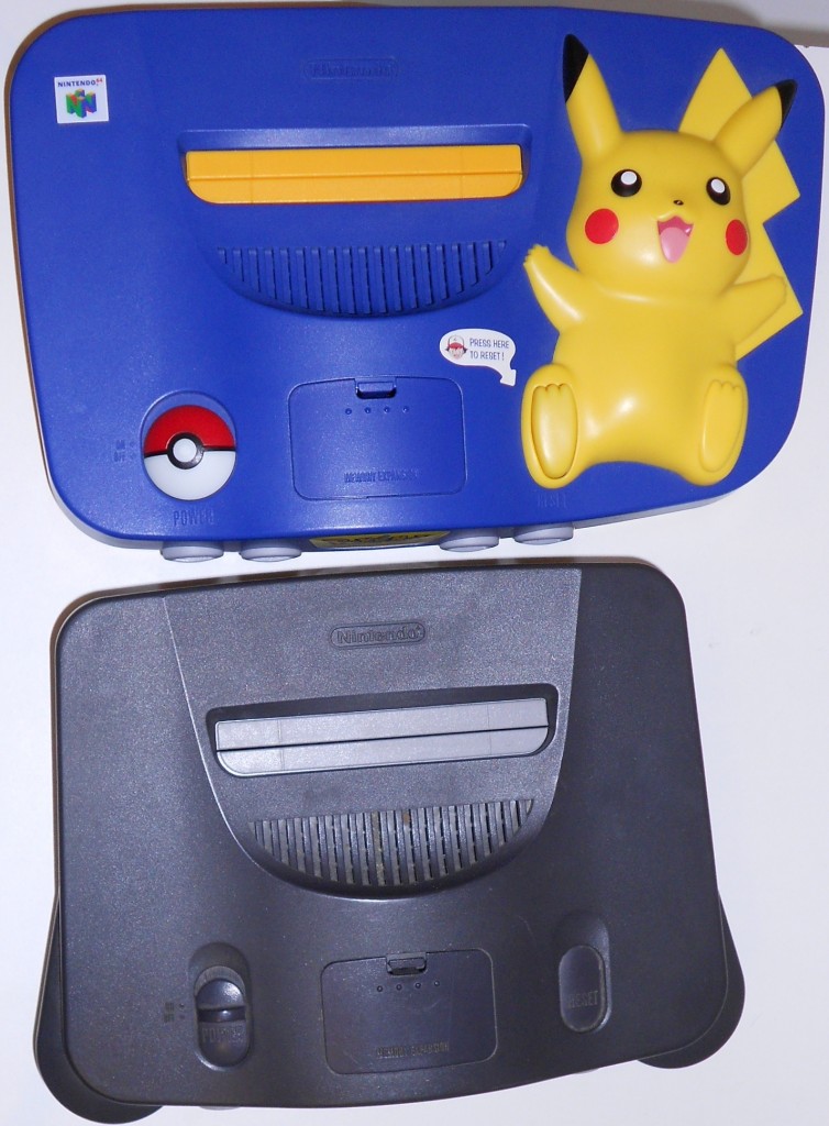 Nintendo 64 contre Nintendo 64 Pikachu